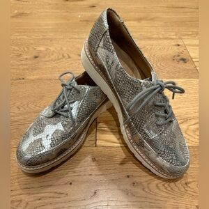 Naturalizer Snakeskin Patterned Loafers